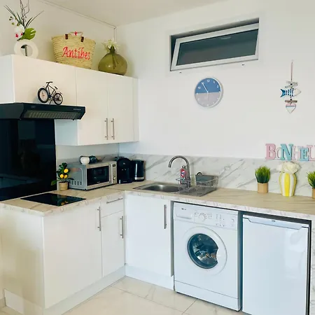 Apartamento Sea View In Les Pins